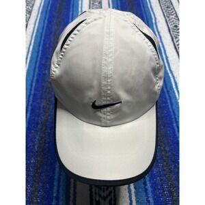 Nike Hat Tailwind Cap White Black Featherlight Dri Fit Performance Stretch Light
